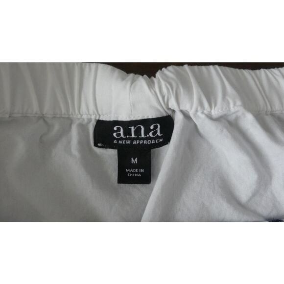 Ana Off Shoulder White Cotton Top Embroidered Bell Sleeve Flowy Shirt Size M - Picture 3 of 9